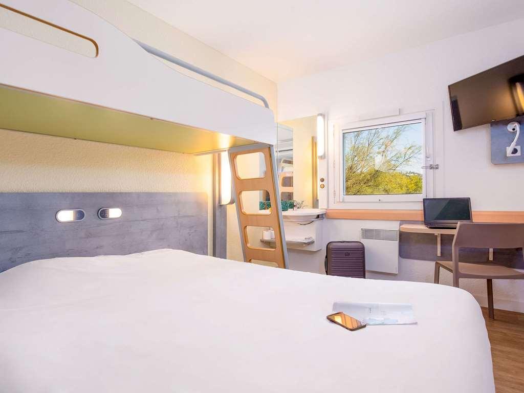 Ibis Budget Frejus Saint Raphael Capitou A8 Fréjus Exterior foto