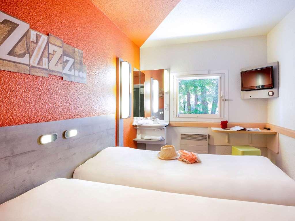 Ibis Budget Frejus Saint Raphael Capitou A8 Fréjus Exterior foto